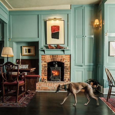 Отель The Grosvenor Arms Hindon Экстерьер фото