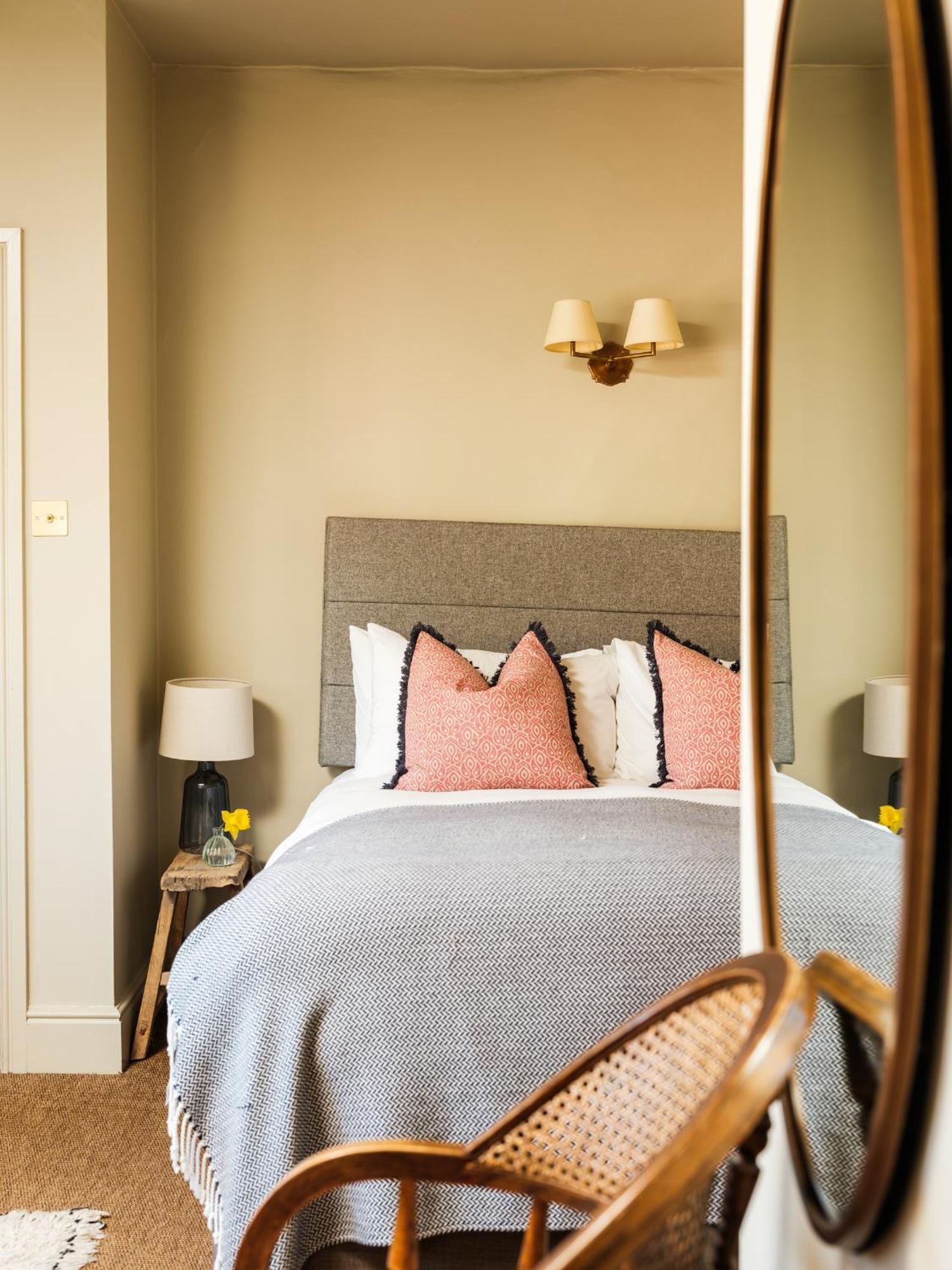 Отель The Grosvenor Arms Hindon Номер фото