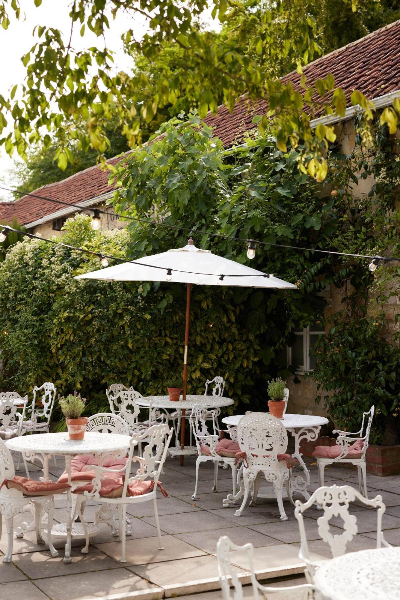 Отель The Grosvenor Arms Hindon Экстерьер фото