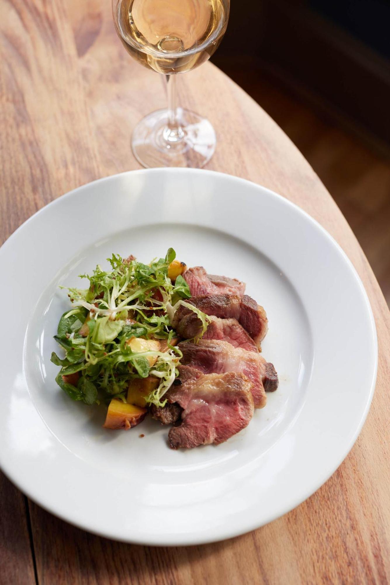 Отель The Grosvenor Arms Hindon Экстерьер фото