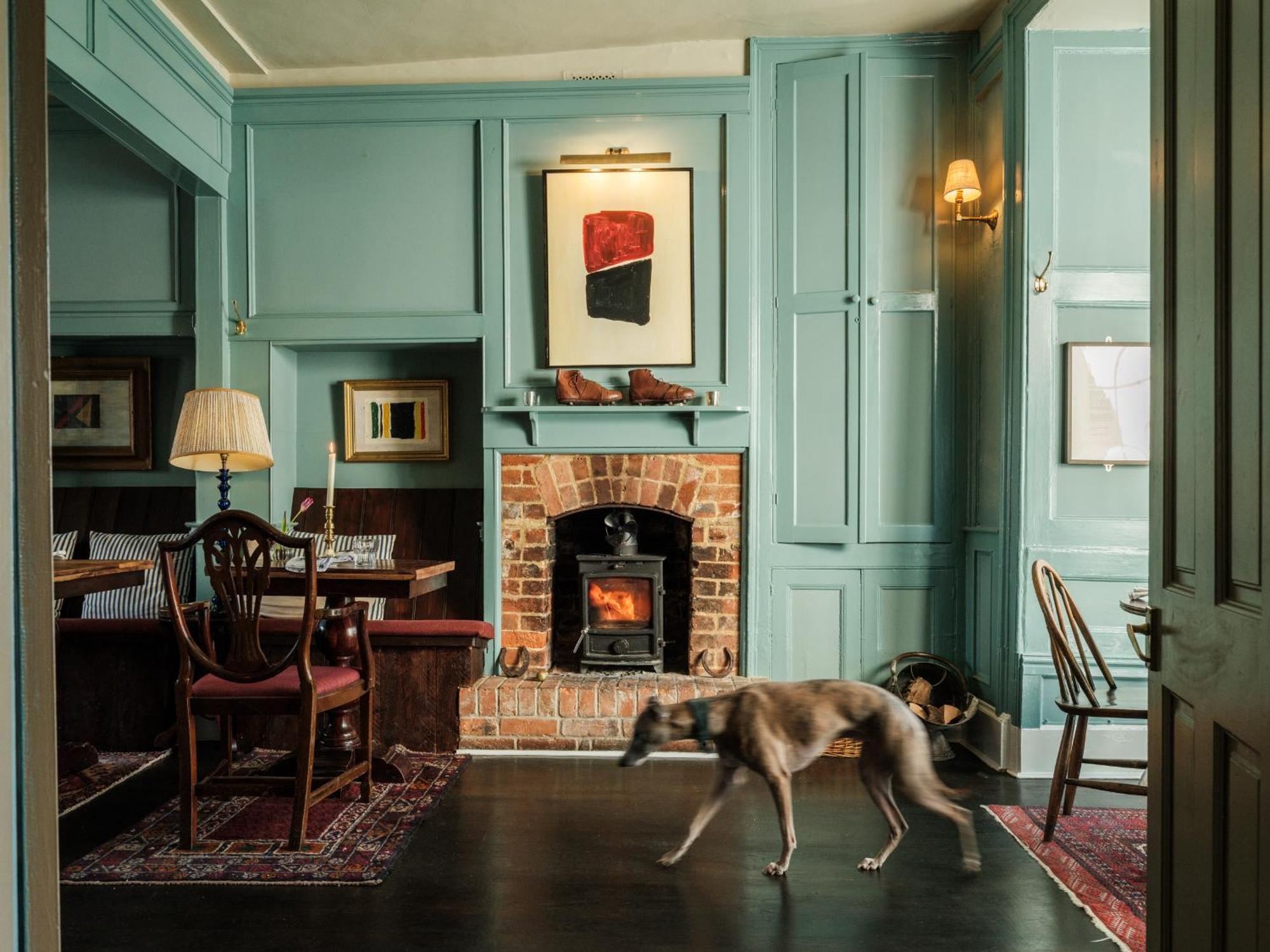 Отель The Grosvenor Arms Hindon Экстерьер фото
