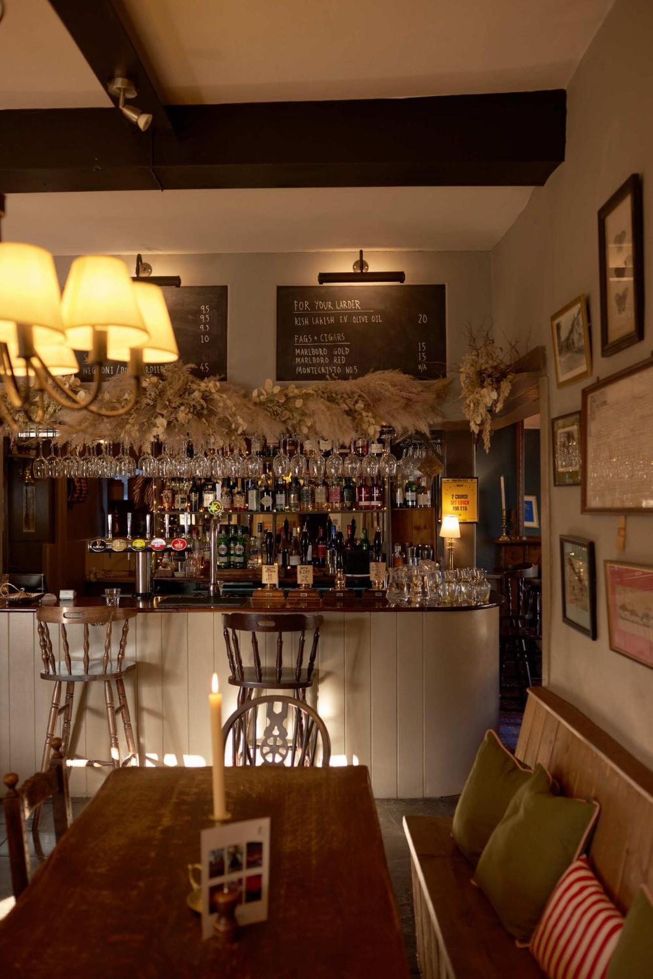 Отель The Grosvenor Arms Hindon Экстерьер фото