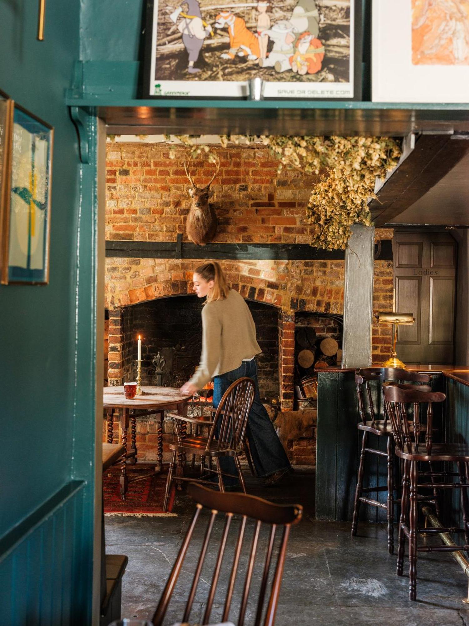Отель The Grosvenor Arms Hindon Экстерьер фото
